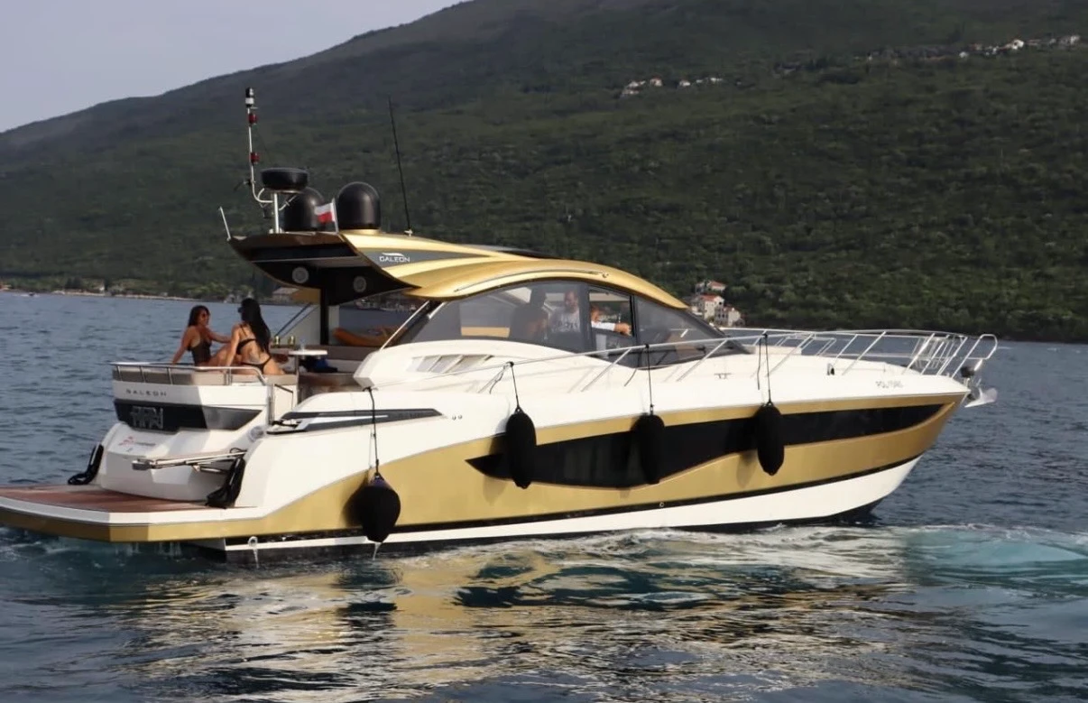 Galeon 440
