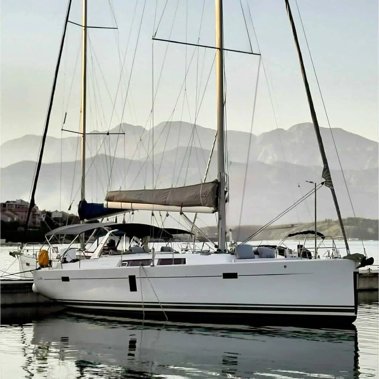 Hanse 445