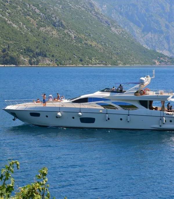 Azimut 98