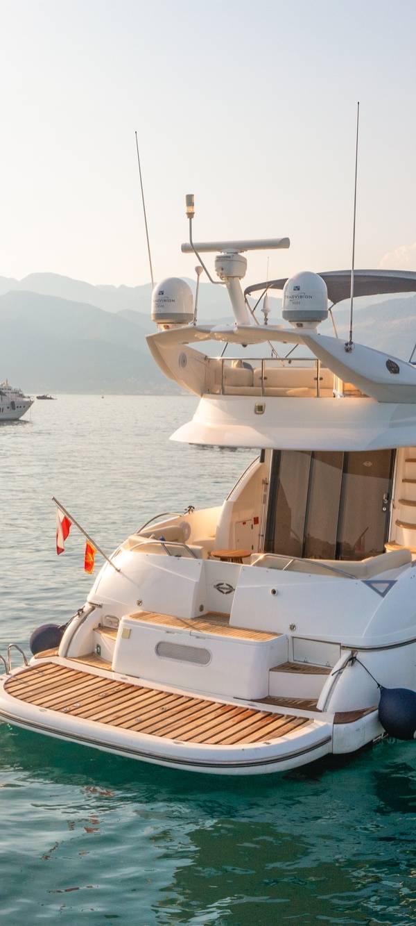 Sunseeker Manhattan 56 Fly | Tara