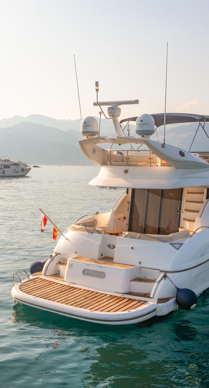 Sunseeker Manhattan 56 Fly | Tara