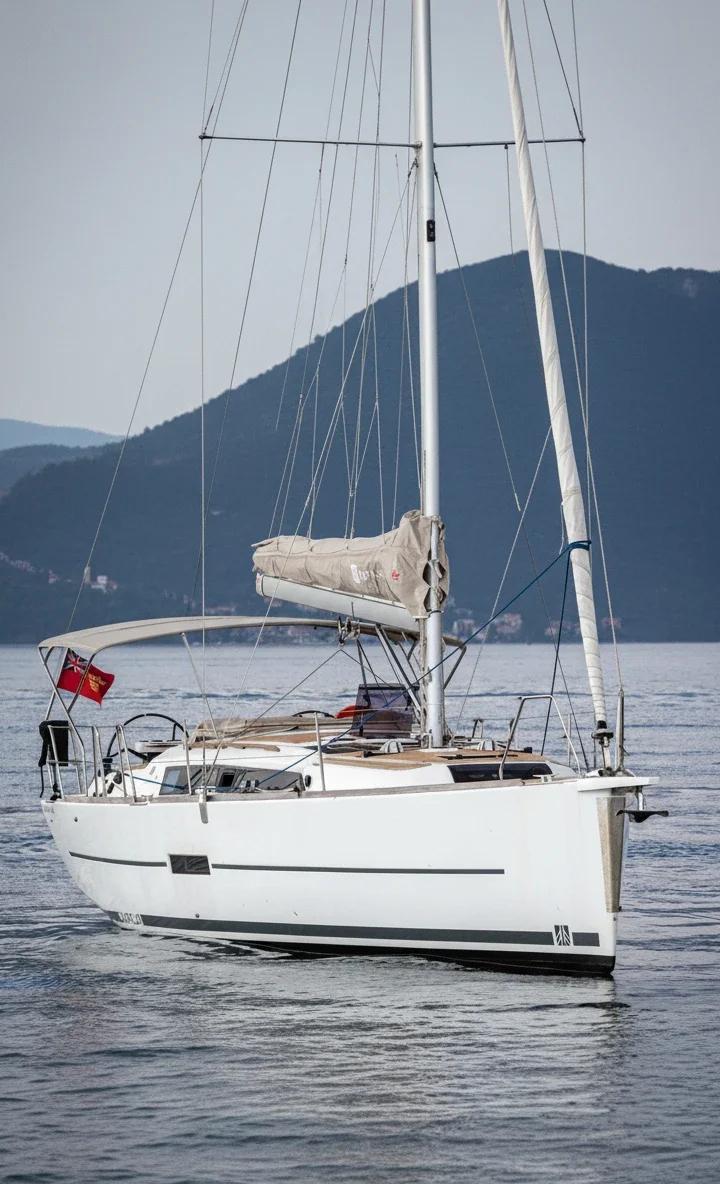  Dufour 360 | Romango