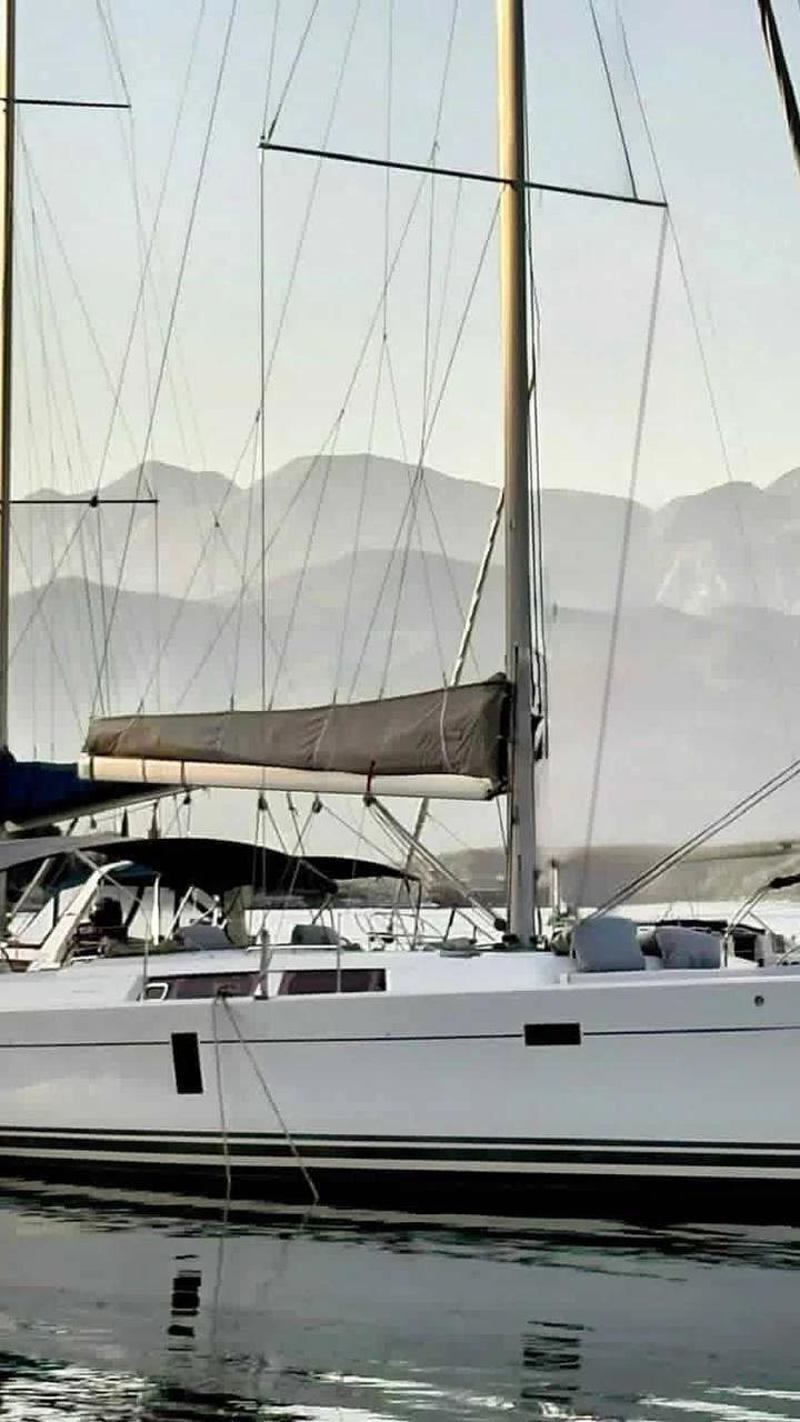 Hanse 445